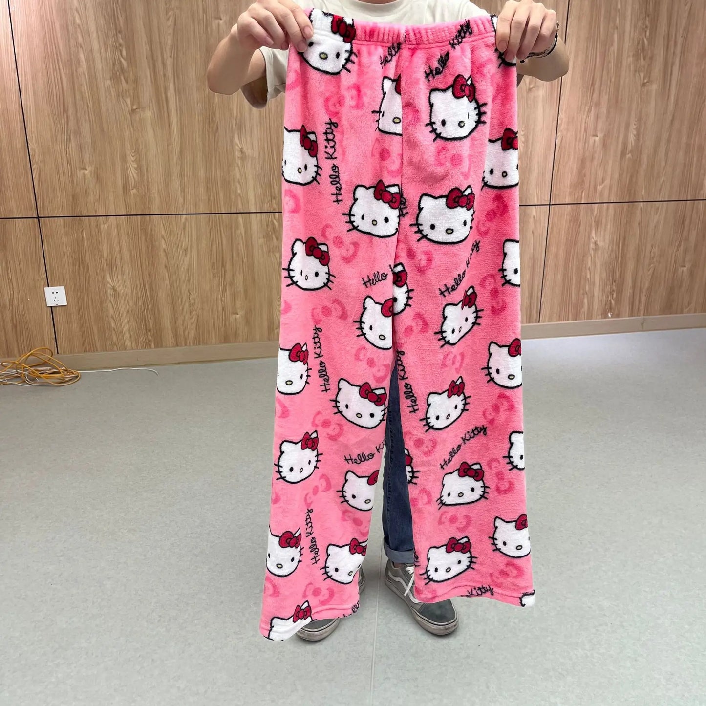 Sanrio Hello Kitty Halloween Flannel Pajamas – Kawaii Women’s Cartoon Woolen Trousers for Autumn Comfort